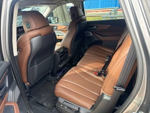 Used 2025 Acura MDX SH-AWD w/ Technology Package image 7