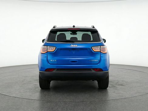Used 2025 Jeep Compass Limited AWD/4WD image 7