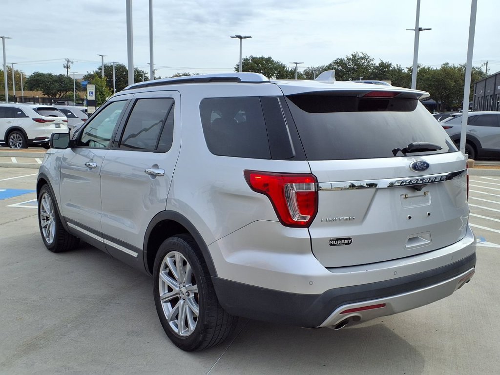 Used 2017 Ford Explorer Limited FWD image 5