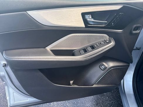 Used 2024 Acura MDX SH-AWD w/ Technology Package image 9
