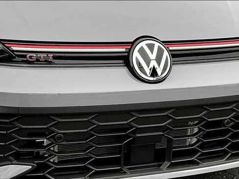 New 2026 Volkswagen GTI SE image 30