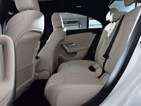 Certified 2025 Mercedes-Benz CLA 250 4MATIC image 27