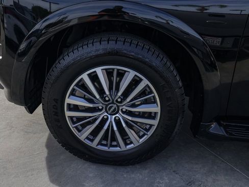 Used 2023 Nissan Armada SL w/ Captain's Chairs Package image 14