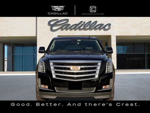 Used 2020 Cadillac Escalade Luxury AWD/4WD image 7