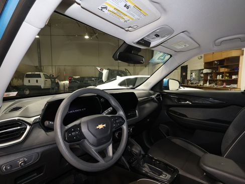 Certified 2025 Chevrolet TrailBlazer LT image 9