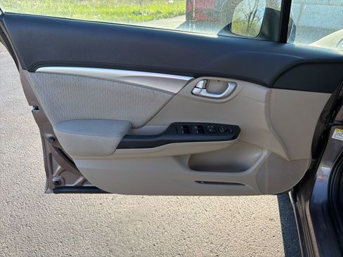 Used 2014 Honda Civic EX image 11