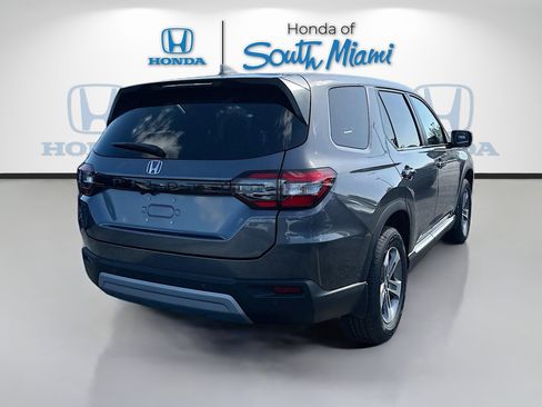 New 2025 Honda Pilot EX-L image 7