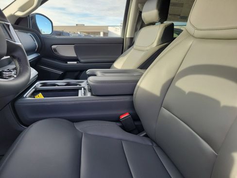 New 2026 Ford Expedition Max Active image 32