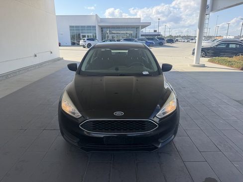Used 2017 Ford Focus S image 2