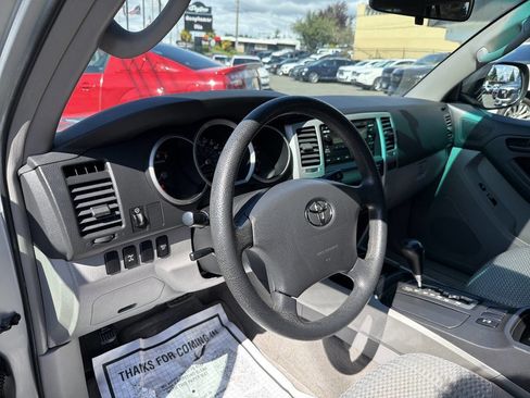 Used 2007 Toyota 4Runner SR5 AWD/4WD image 31