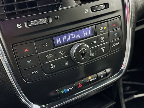 Certified 2019 Dodge Grand Caravan GT image 21