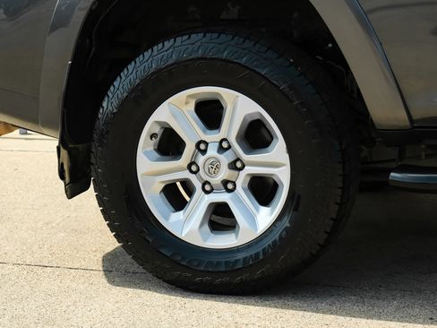 Used 2018 Toyota 4Runner SR5 Premium AWD/4WD image 49