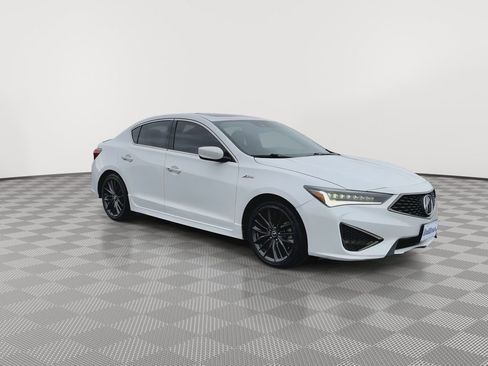 Used 2022 Acura ILX image 2