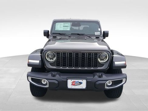 New 2026 Jeep Gladiator Sport AWD/4WD image 8