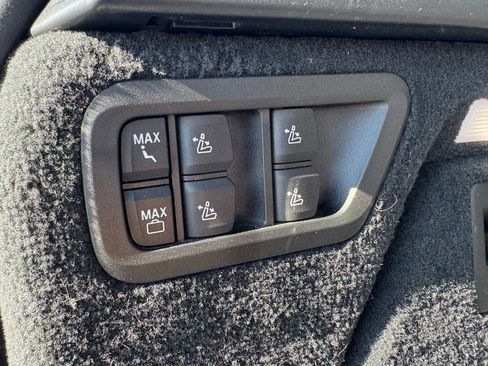 Used 2021 BMW X7 xDrive40i w/ Premium Package image 43