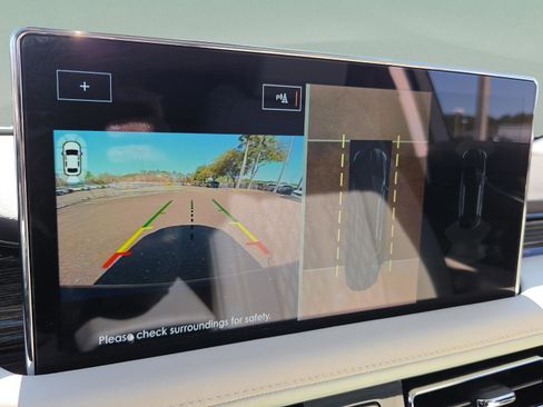 Used 2022 Lincoln Nautilus Black Label w/ Cargo Utility Package image 11