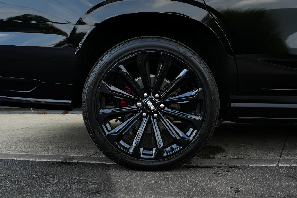 Used 2026 Cadillac Escalade V AWD/4WD image 41