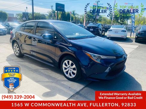 Used 2020 Toyota Corolla LE w/ Carpet Mat Package (TMS) image 7