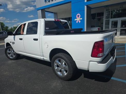 Used 2019 RAM 1500 Express AWD/4WD image 4