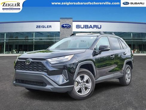 Used 2022 Toyota RAV4 XLE FWD image 1