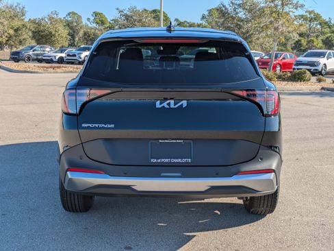 Certified 2026 Kia Sportage LX image 6