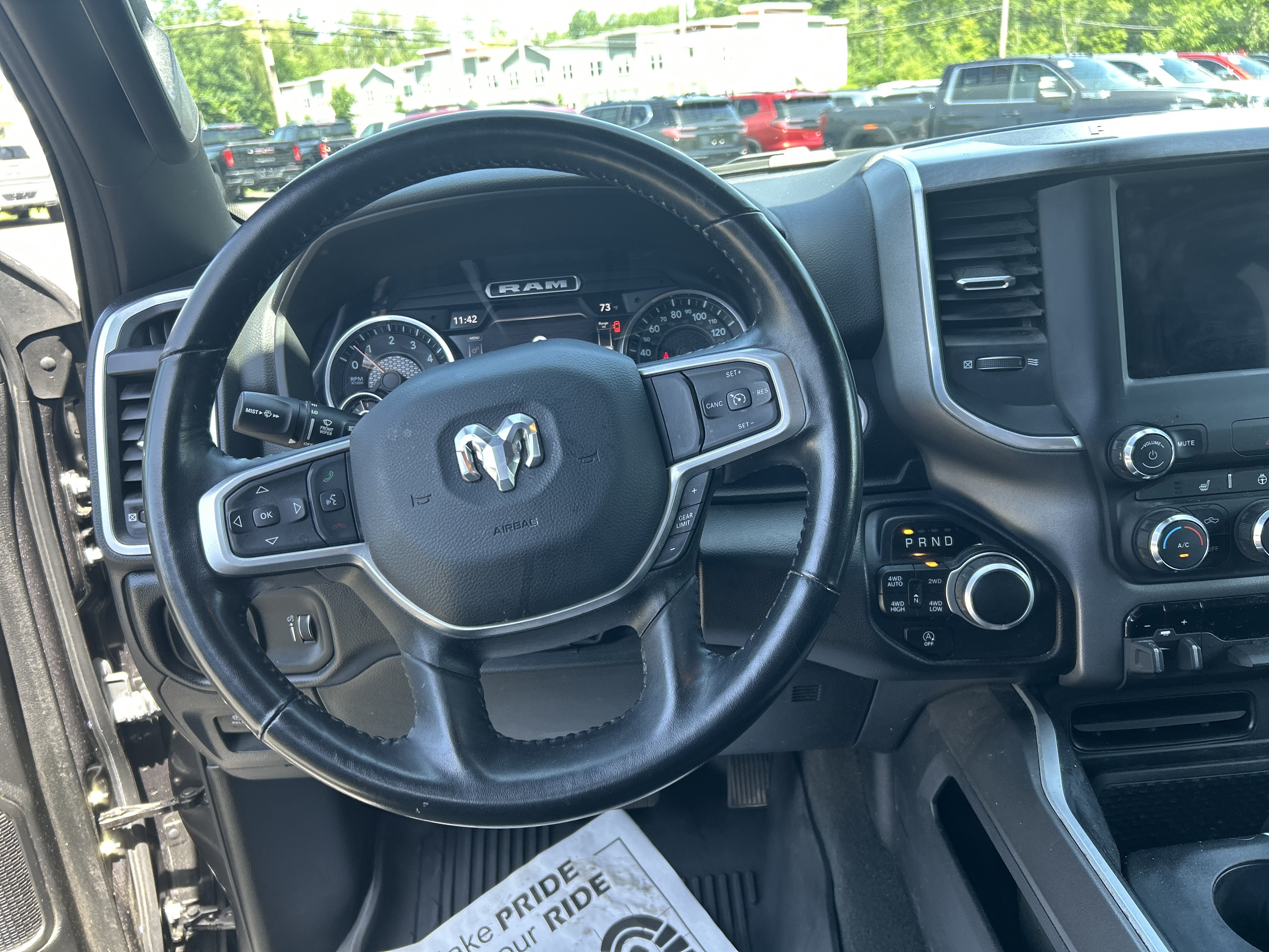 Used 2022 RAM 1500 Big Horn AWD/4WD image 30