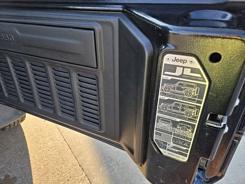 Used 2021 Jeep Wrangler Unlimited Sport AWD/4WD image 82
