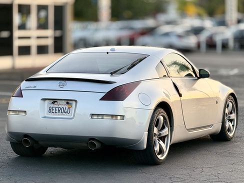 Used 2007 Nissan 350Z Grand Touring w/ Cargo Convenience Pkg RWD image 10