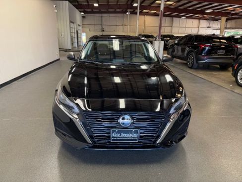Used 2024 Nissan Altima 2.5 S FWD image 5