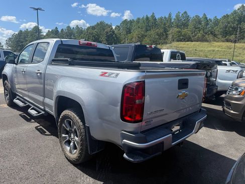Used 2015 Chevrolet Colorado Z71 AWD/4WD image 4