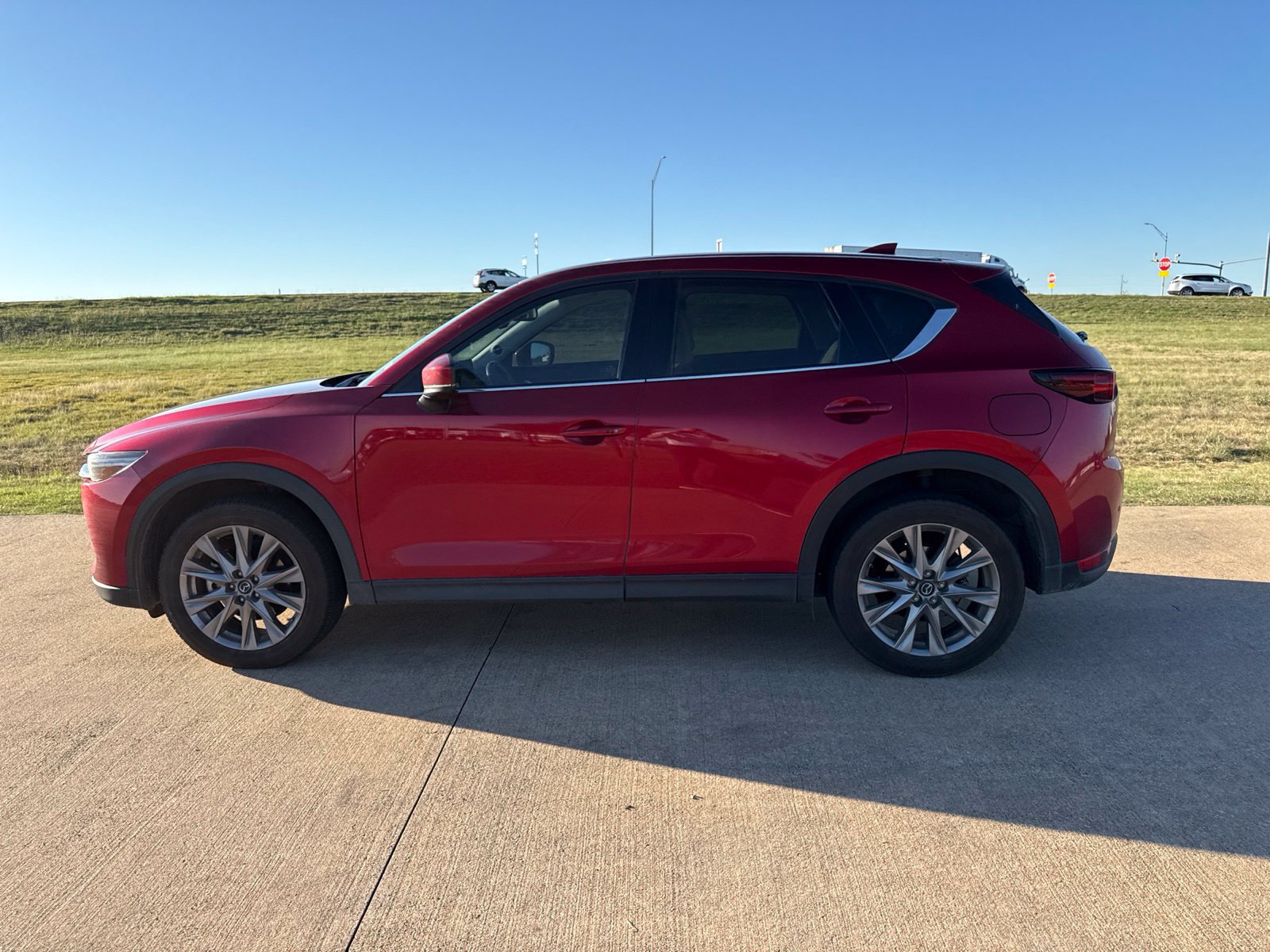Used 2019 MAZDA CX-5 Grand Touring Reserve AWD/4WD image 2