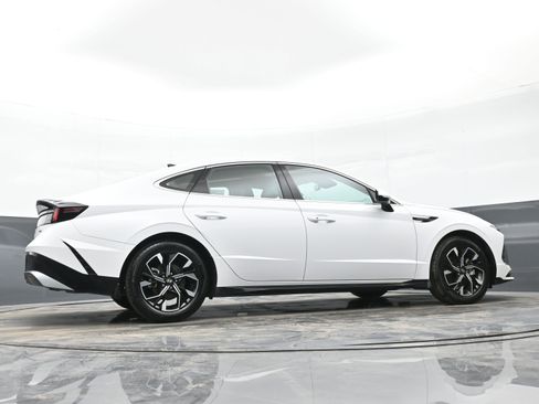 Certified 2025 Hyundai Sonata SEL image 45