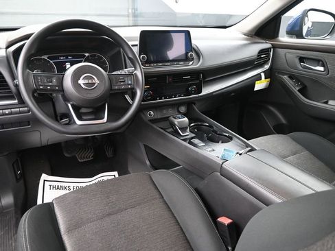 Used 2022 Nissan Rogue SV FWD image 23