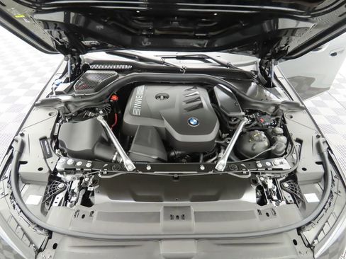 Certified 2025 BMW 530i image 30