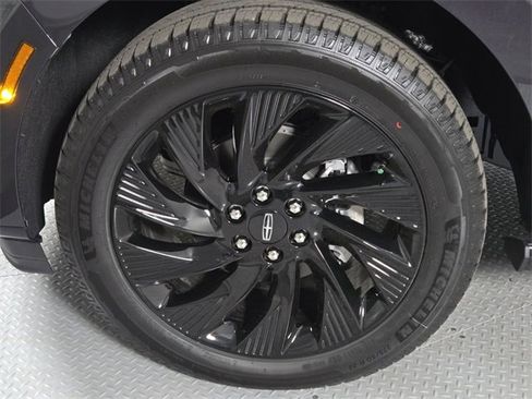 New 2025 Lincoln Navigator L Reserve w/ Jet Appearance Package image 11