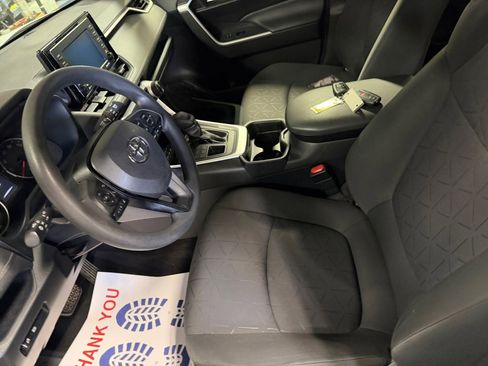 Used 2020 Toyota RAV4 XLE w/ All Weather Liner Package image 34