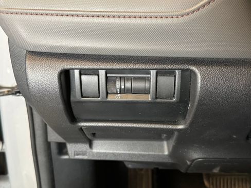 Used 2025 Subaru Forester Sport AWD/4WD image 18