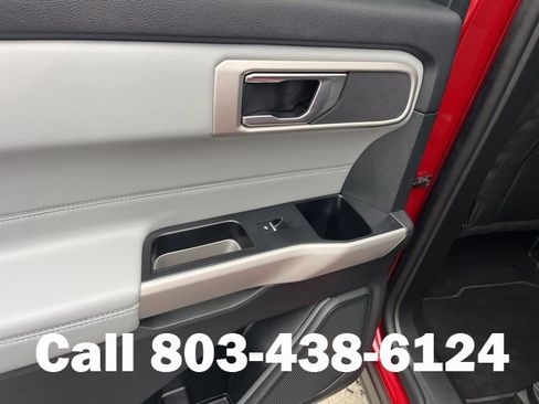 Used 2024 Ford Explorer XLT w/ Equipment Group 202A image 13