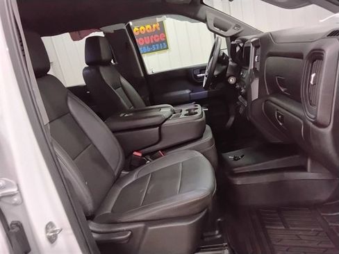 Used 2022 Chevrolet Silverado 2500 W/T w/ Gooseneck/5TH Wheel Package image 15