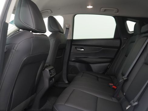 Used 2025 Nissan Murano SV AWD/4WD image 20