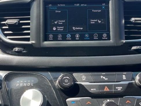 Used 2020 Chrysler Pacifica Touring-L w/ S Appearance Package FWD image 45