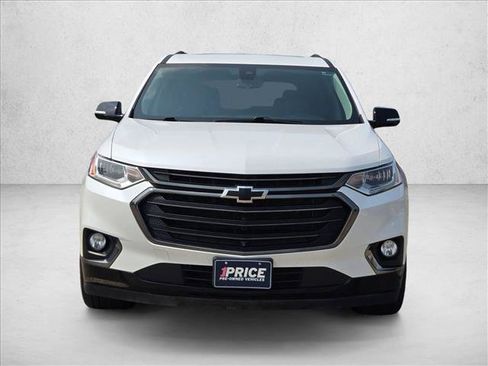 Used 2020 Chevrolet Traverse Premier w/ Redline Edition FWD image 2