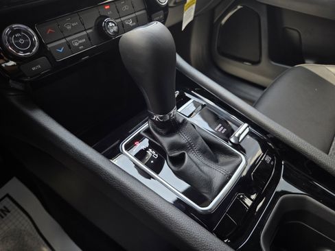 New 2026 Jeep Compass Latitude image 31