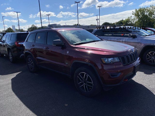 Used 2021 Jeep Grand Cherokee Trailhawk AWD/4WD image 1