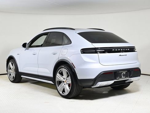New 2025 Porsche Macan 4S Electric image 3