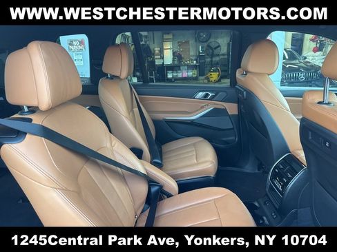 Used 2020 BMW X7 xDrive40i w/ M Sport Package AWD/4WD image 22