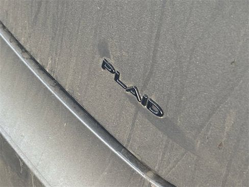 Used 2021 Tesla Model S Plaid image 8