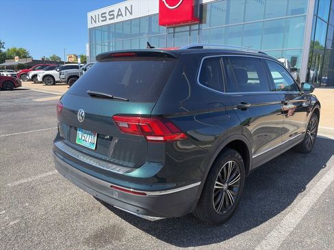 Used 2019 Volkswagen Tiguan SEL image 2