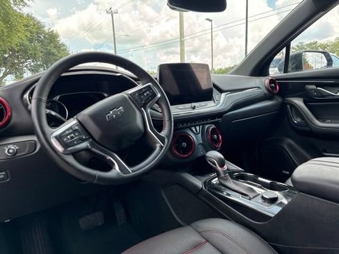 Used 2025 Chevrolet Blazer RS FWD image 21