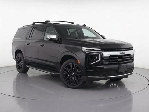 Certified 2025 Chevrolet Suburban Premier AWD/4WD image 1